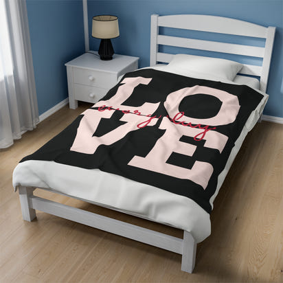 Velveteen Plush Blanket - Love Everyday Cozy Throw