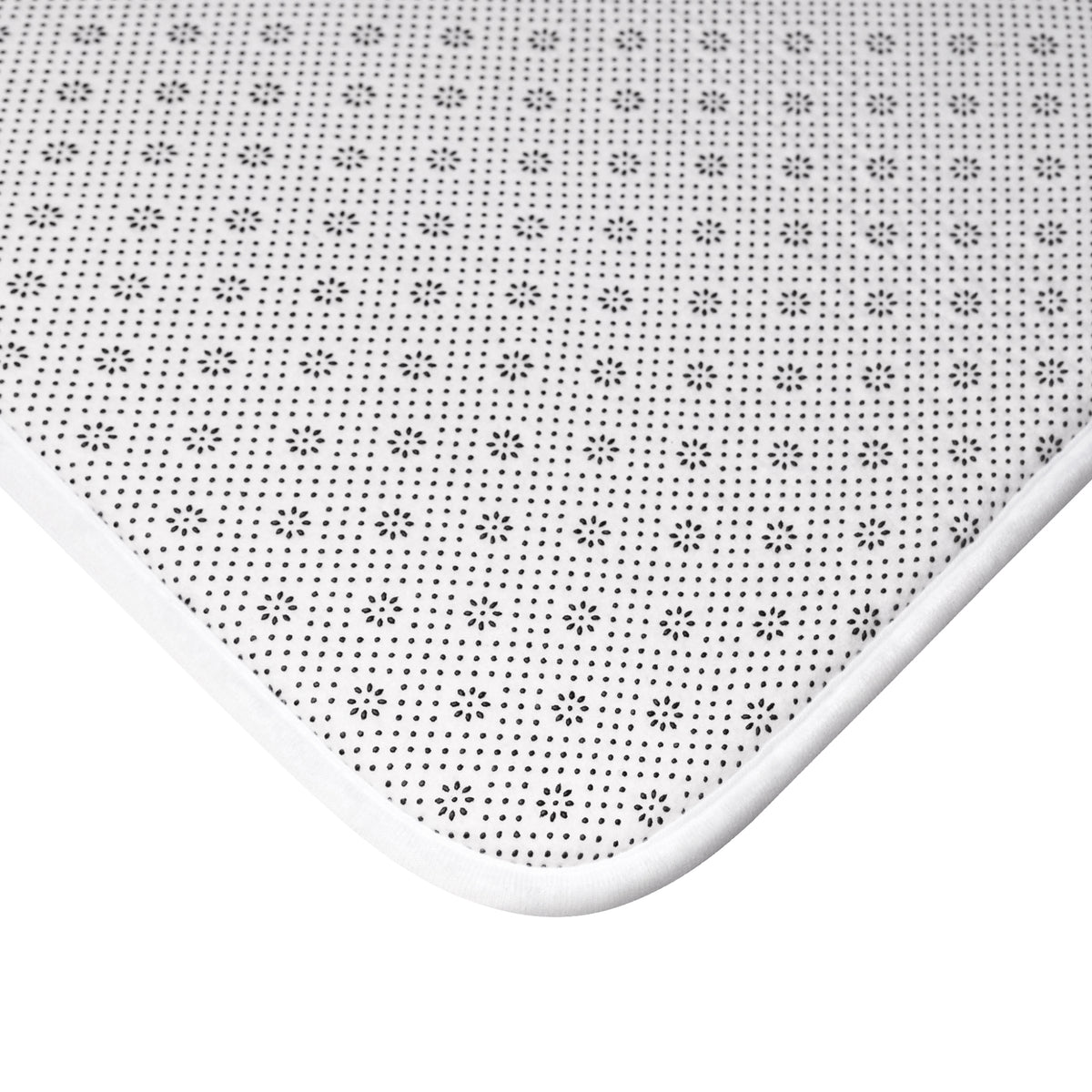 Good Things Happen in a Clean Space Bath Mat — Luxury Gold Bathroom Rug