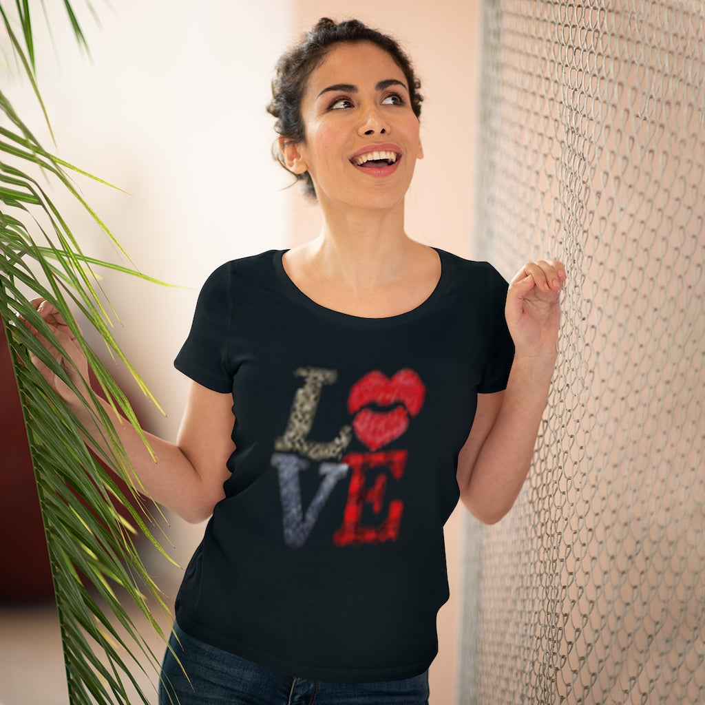 Women's Lover T-shirt, Valentine's day tee, Love t-shirt, Heart T-shirts, lips T-shirt - CustomDripStore
