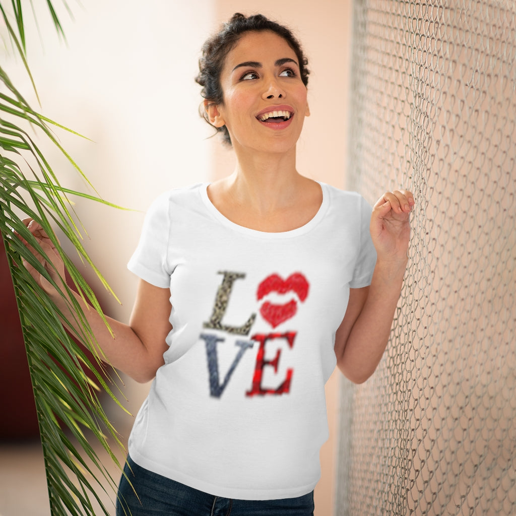 Women's Lover T-shirt, Valentine's day tee, Love t-shirt, Heart T-shirts, lips T-shirt - CustomDripStore